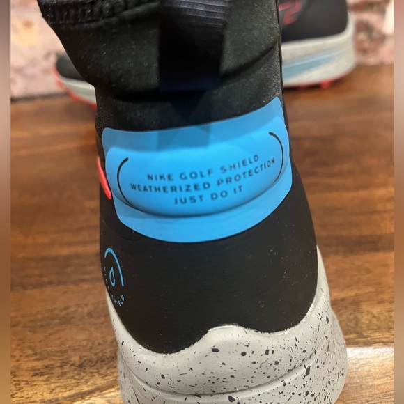 NEW NIKE AIR ZOOM INFINITY TOUR 2 SHIELD GOLF - Picture 11 of 13